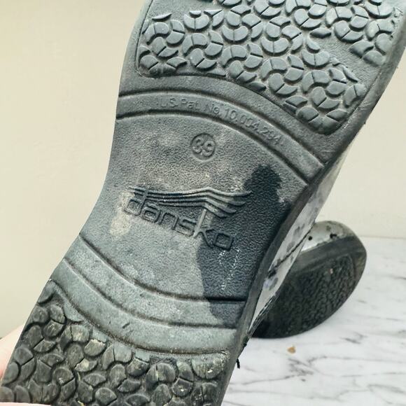 Dansko XP 2.0 Silver Cheetah Print Clogs Women’s Size 8.5 - Picture 8 of 10